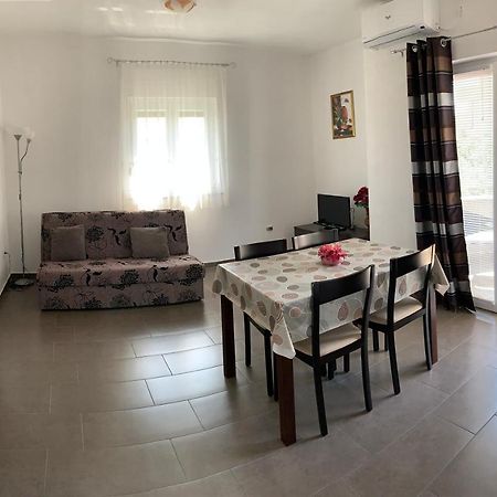 Green Hill Family Apartments Vodice Dış mekan fotoğraf
