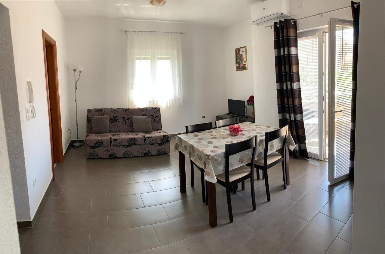 Green Hill Family Apartments Vodice Dış mekan fotoğraf
